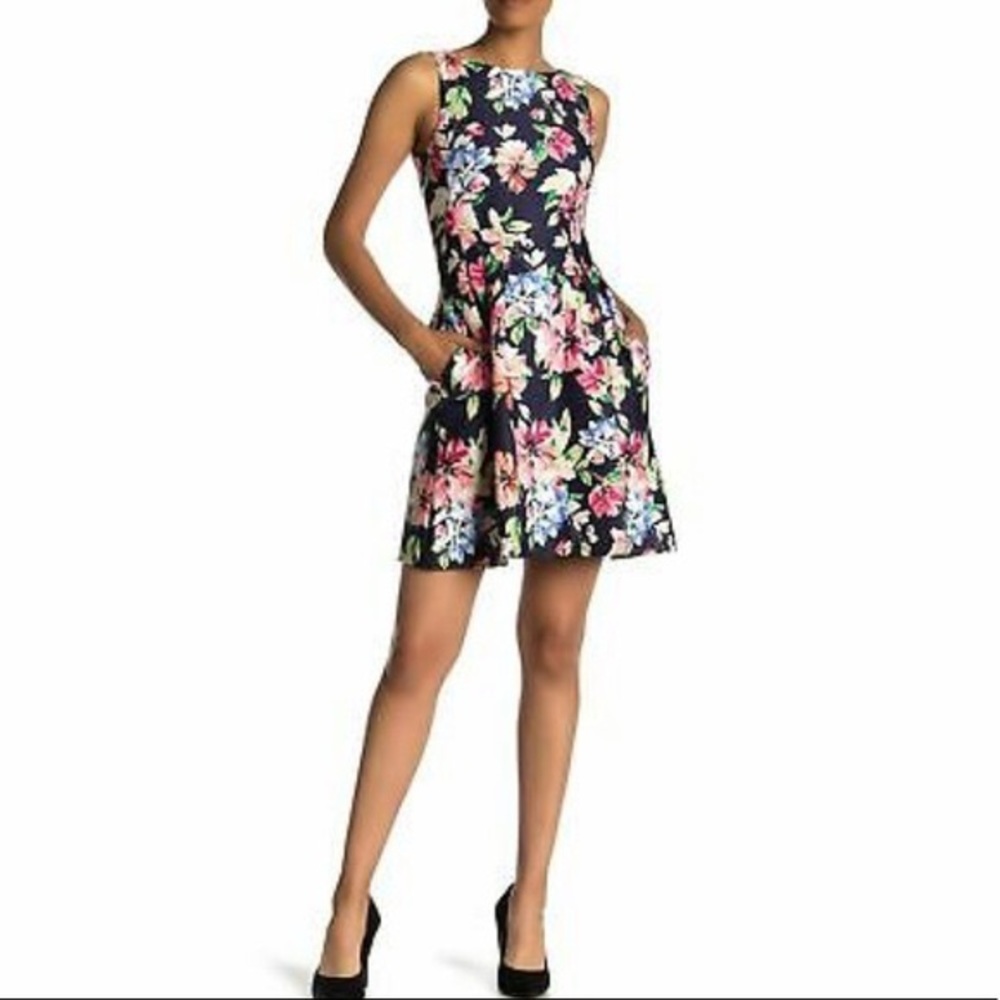 Vince Camuto | Floral Fit and Flare | 4